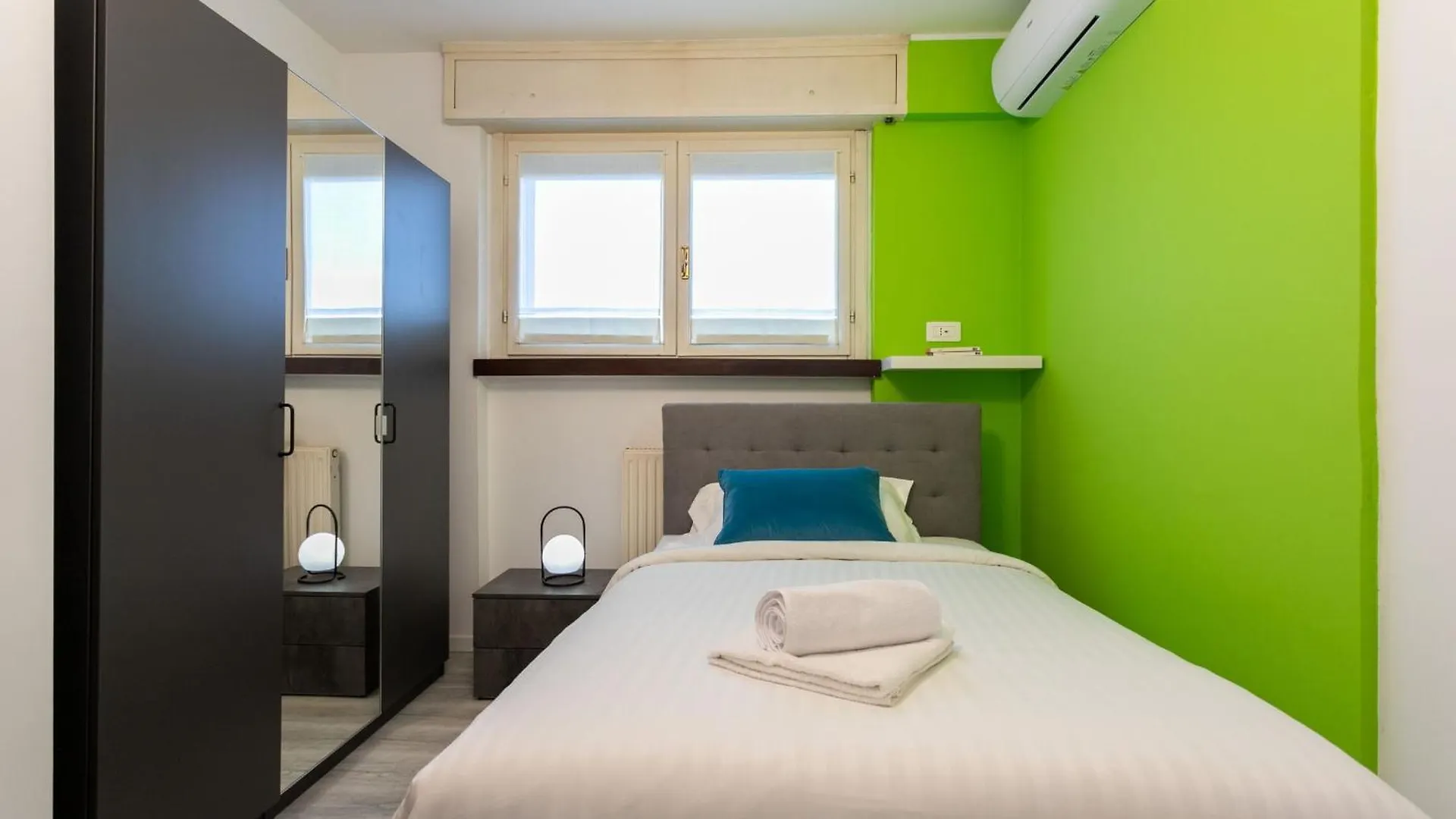 Apartment Russoli Milan