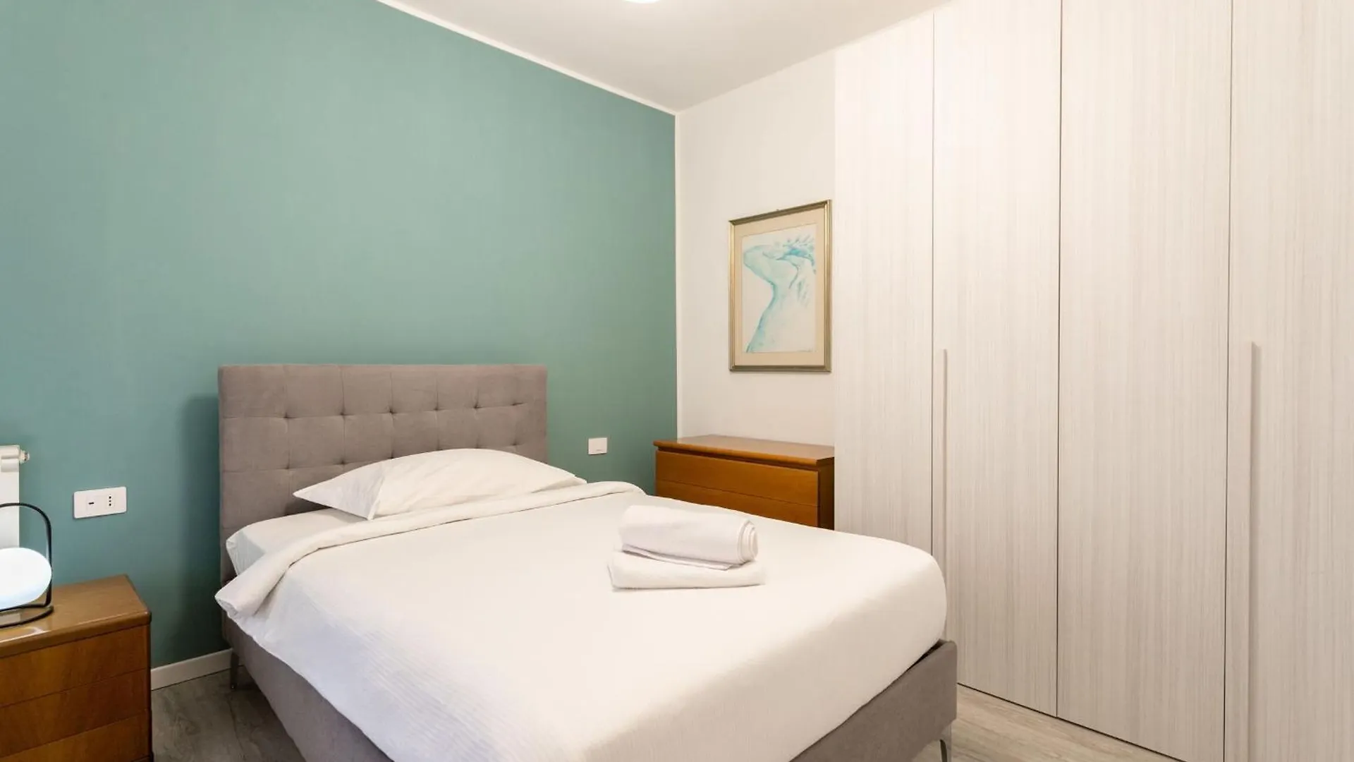 Russoli Milan Apartment