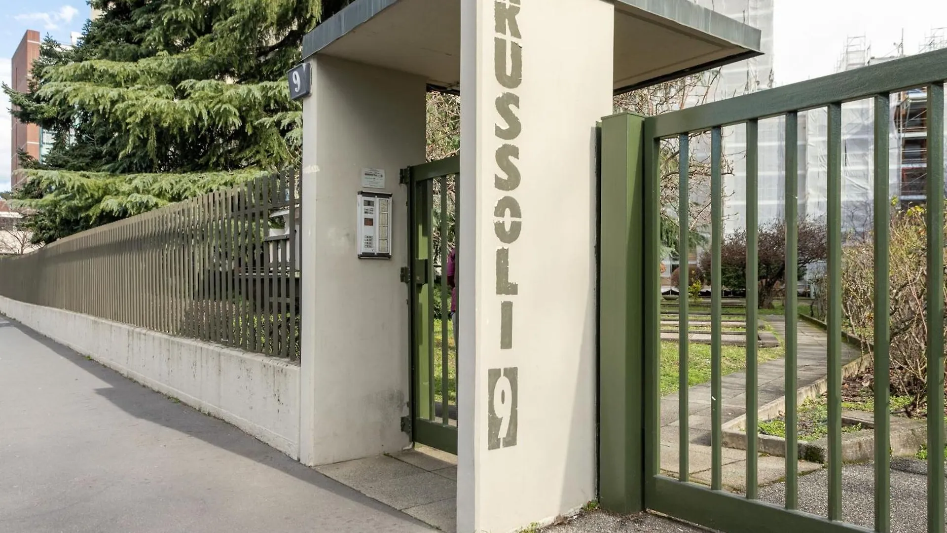 Apartment Russoli Milan