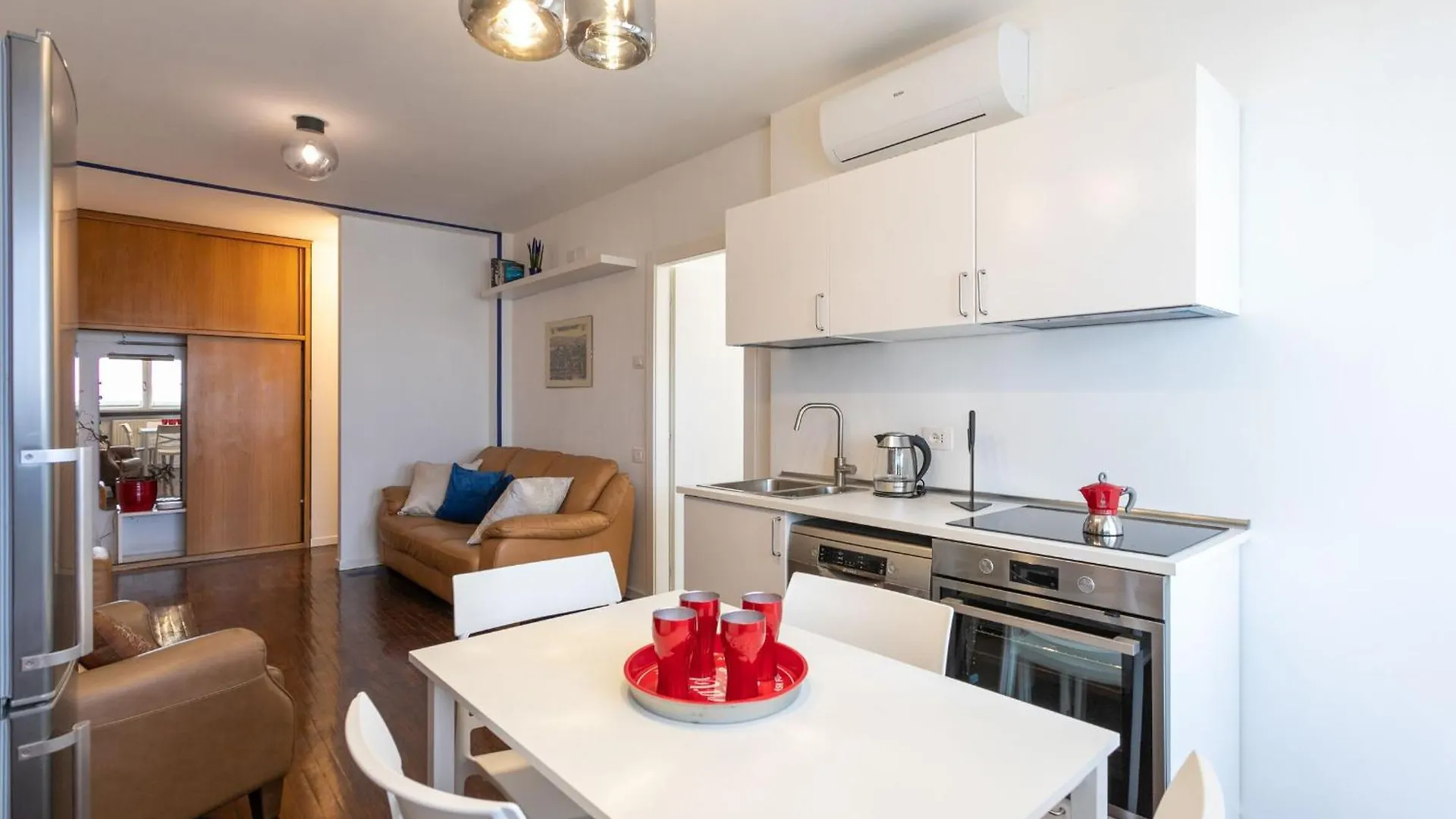 Apartment Russoli Milan